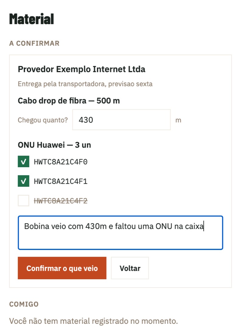 Tela do app em modo divergência: campo indicando que chegaram 430 metros, duas ONUs marcadas e uma riscada, com a justificativa preenchida